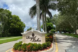 333 Berenger Walk, Royal Palm Beach, FL 33414 - Photo 34