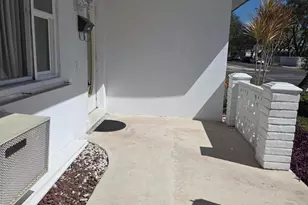 101 NW 188 Street St, Miami, FL 33169 - Photo 2