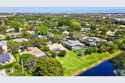 2910 Banyan Boulevard Circle NW, Boca Raton, FL 33431 - Photo 12