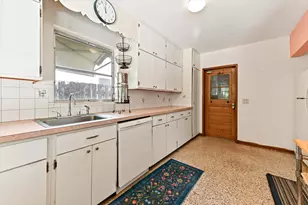 411 N Lakeside Dr, Lake Worth, FL 33460 - Photo 8