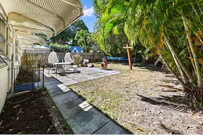 411 N Lakeside Drive, Lake Worth, FL 33460 - Photo 16