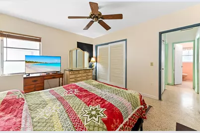 411 N Lakeside Drive, Lake Worth, FL 33460 - Photo 12