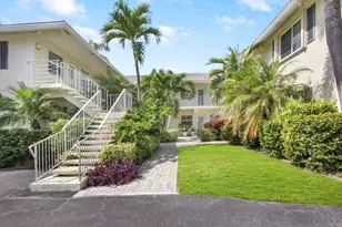 100 Venetian Dr, Delray Beach, FL 33483 - Photo 2