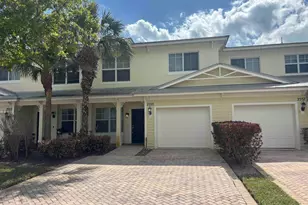 2555 Creekside Dr, Fort Pierce, FL 34981 - Photo 4