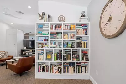 600 Executive Center Drive #111, West Palm Beach, FL 33401 - Photo 28