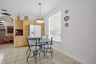 16613 NW 77th Path, Miami Lakes, FL 33016 - Photo 18