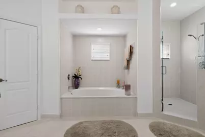 16613 NW 77th Path, Miami Lakes, FL 33016 - Photo 28