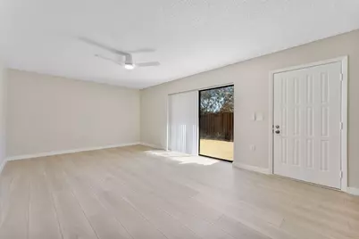 2893 SW 22nd Circle #46c, Delray Beach, FL 33445 - Photo 4