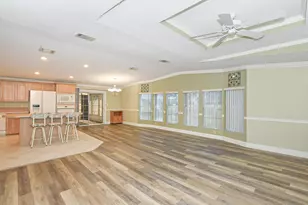 3217 Scarlet Tanager Ct, Port Saint Lucie, FL 34952 - Photo 4