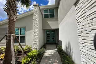 10710 SW Hensley St, Port Saint Lucie, FL 34987 - Photo 2
