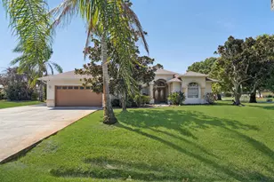 2102 SE Herron Ave, Port Saint Lucie, FL 34952 - Photo 2