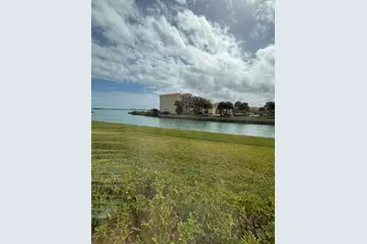 5 Harbour Isle Drive E #103, Fort Pierce, FL 34949 - Photo 8