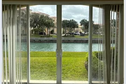 5 Harbour Isle Drive E #103, Fort Pierce, FL 34949 - Photo 1