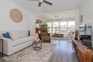 675 W Lake Jasmine Cir, Vero Beach, FL 32962 - Photo 2