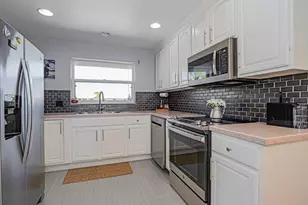 675 W Lake Jasmine Cir, Vero Beach, FL 32962 - Photo 6