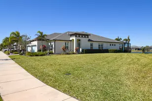 12819 SW Lake Fern Cir, Port Saint Lucie, FL 34987 - Photo 6