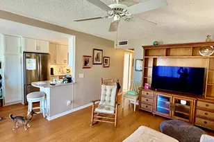 166 Dorset D, Boca Raton, FL 33434 - Photo 2