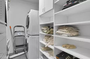 203 Lake Carol Dr, West Palm Beach, FL 33411 - Photo 8