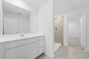 10485 NW Suncrest Loop, Port Saint Lucie, FL 34987 - Photo 12