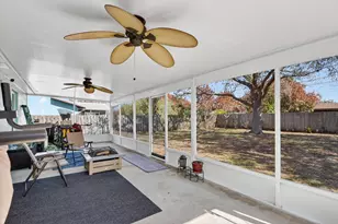 1011 SE Euclid Ln, Port Saint Lucie, FL 34983 - Photo 26