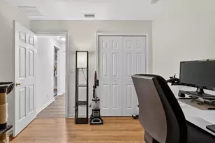 1011 SE Euclid Ln, Port Saint Lucie, FL 34983 - Photo 24