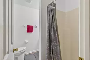 1011 SE Euclid Ln, Port Saint Lucie, FL 34983 - Photo 18