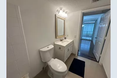 401 Villa Circle, Boynton Beach, FL 33435 - Photo 32