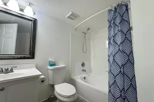 401 Villa Cir, Boynton Beach, FL 33435 - Photo 20