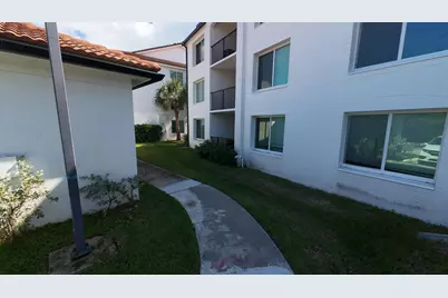 401 Villa Circle, Boynton Beach, FL 33435 - Photo 8