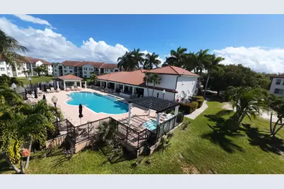 401 Villa Circle, Boynton Beach, FL 33435 - Photo 1