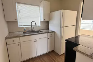 917 W 7th St, Riviera Beach, FL 33404 - Photo 4