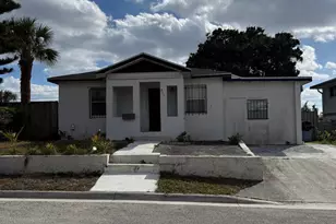 917 W 7th St, Riviera Beach, FL 33404 - Photo 1