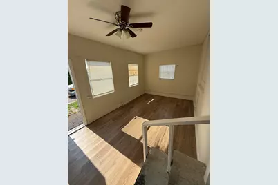 917 W 7th Street, Riviera Beach, FL 33404 - Photo 6