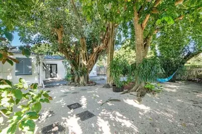 11 SW 4th Street, Delray Beach, FL 33444 - Photo 24