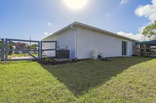 358 Benschop St, Sebastian, FL 32958 - Photo 24