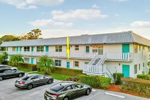 2929 SE Ocean Blvd, Stuart, FL 34996 - Photo 2