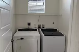 835 NE 191st St, Miami, FL 33179 - Photo 24