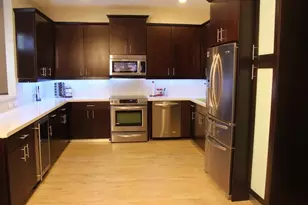 835 NE 191st St, Miami, FL 33179 - Photo 4