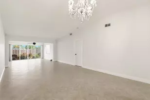 4330 Lucerne Villas Ln, Lake Worth, FL 33467 - Photo 8