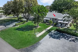 7206 W Oakridge Cir, Lake Worth, FL 33462 - Photo 32