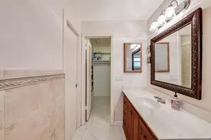 7206 W Oakridge Cir, Lake Worth, FL 33462 - Photo 20