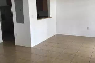 398 Lake Monterey Cir, Boynton Beach, FL 33426 - Photo 4