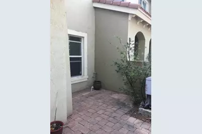 398 Lake Monterey Circle, Boynton Beach, FL 33426 - Photo 2