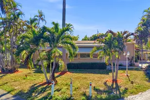 8903 Oak St, Boynton Beach, FL 33436 - Photo 2