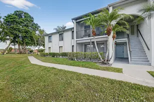 1013 Green Pine Blvd, West Palm Beach, FL 33409 - Photo 2
