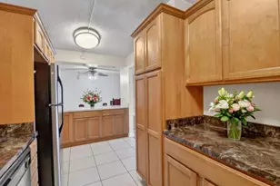 1013 Green Pine Blvd, West Palm Beach, FL 33409 - Photo 16