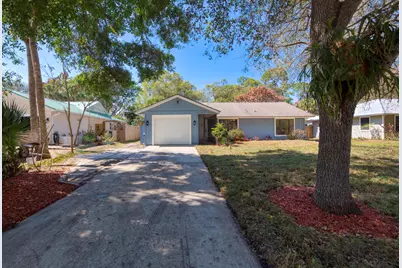 945 SW 33rd Avenue, Vero Beach, FL 32968 - Photo 2