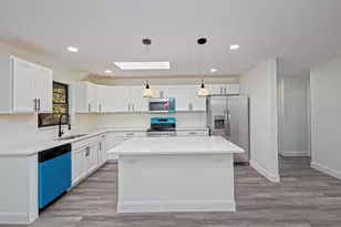 945 SW 33rd Ave, Vero Beach, FL 32968 - Photo 16