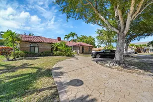 5172 NW 84th Rd, Coral Springs, FL 33067 - Photo 2