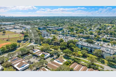 7000 NW 17th Street #420, Plantation, FL 33313 - Photo 28